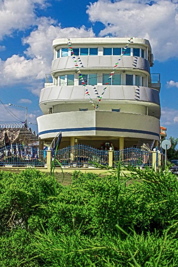 Семеен Хотел "Кораб Ренеса" Ravda Exterior foto